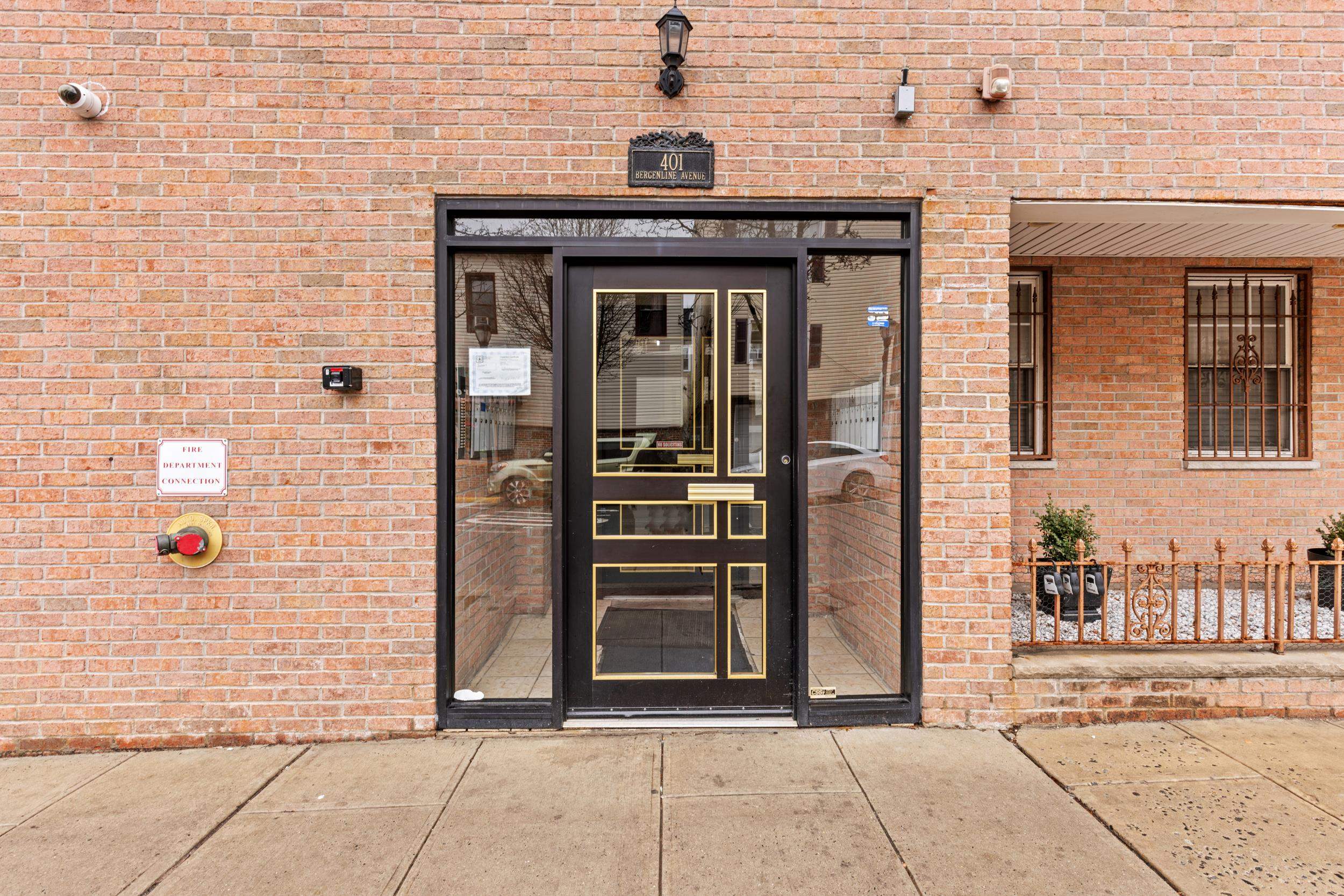 401 BERGENLINE AVE 15