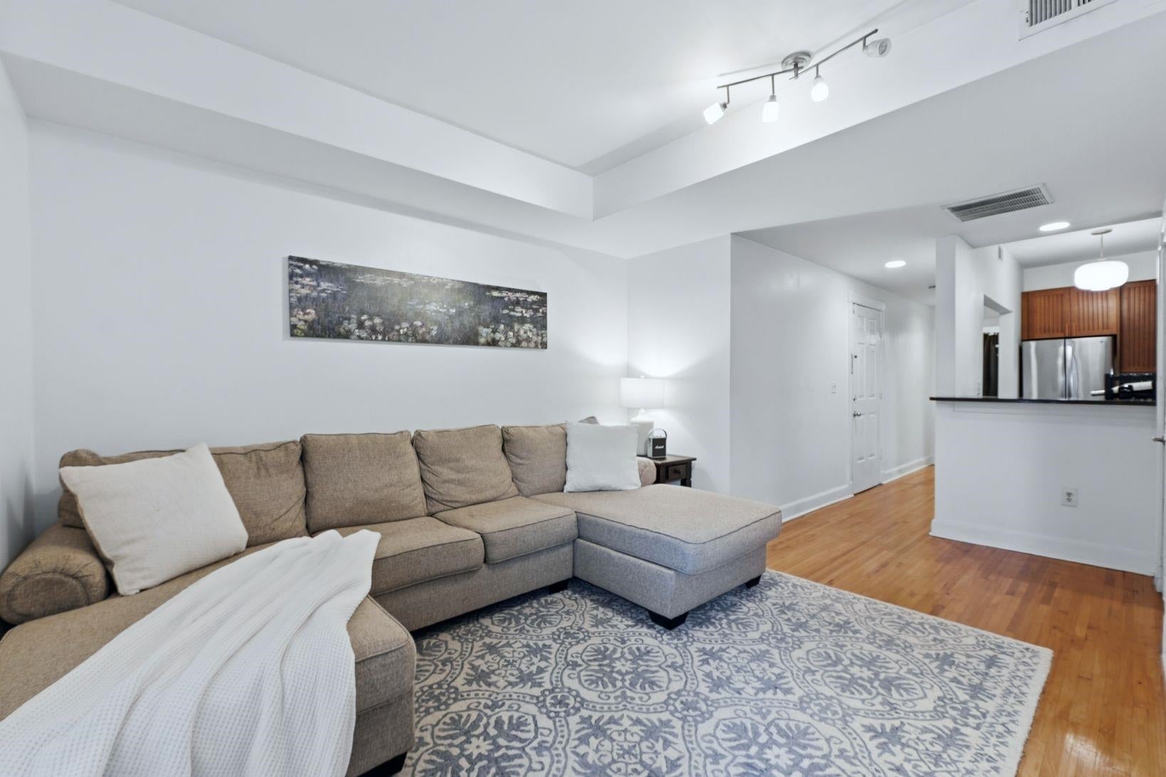 Search Homes 2 444 JERSEY AVE 5