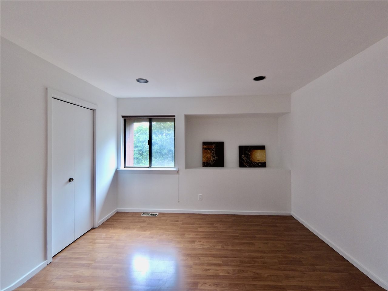 380 Whimbrel Lane, Secaucus, New Jersey image 20