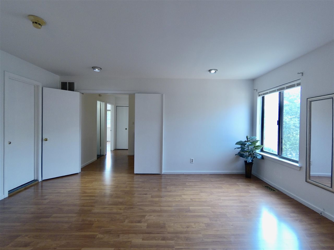380 Whimbrel Lane, Secaucus, New Jersey image 13