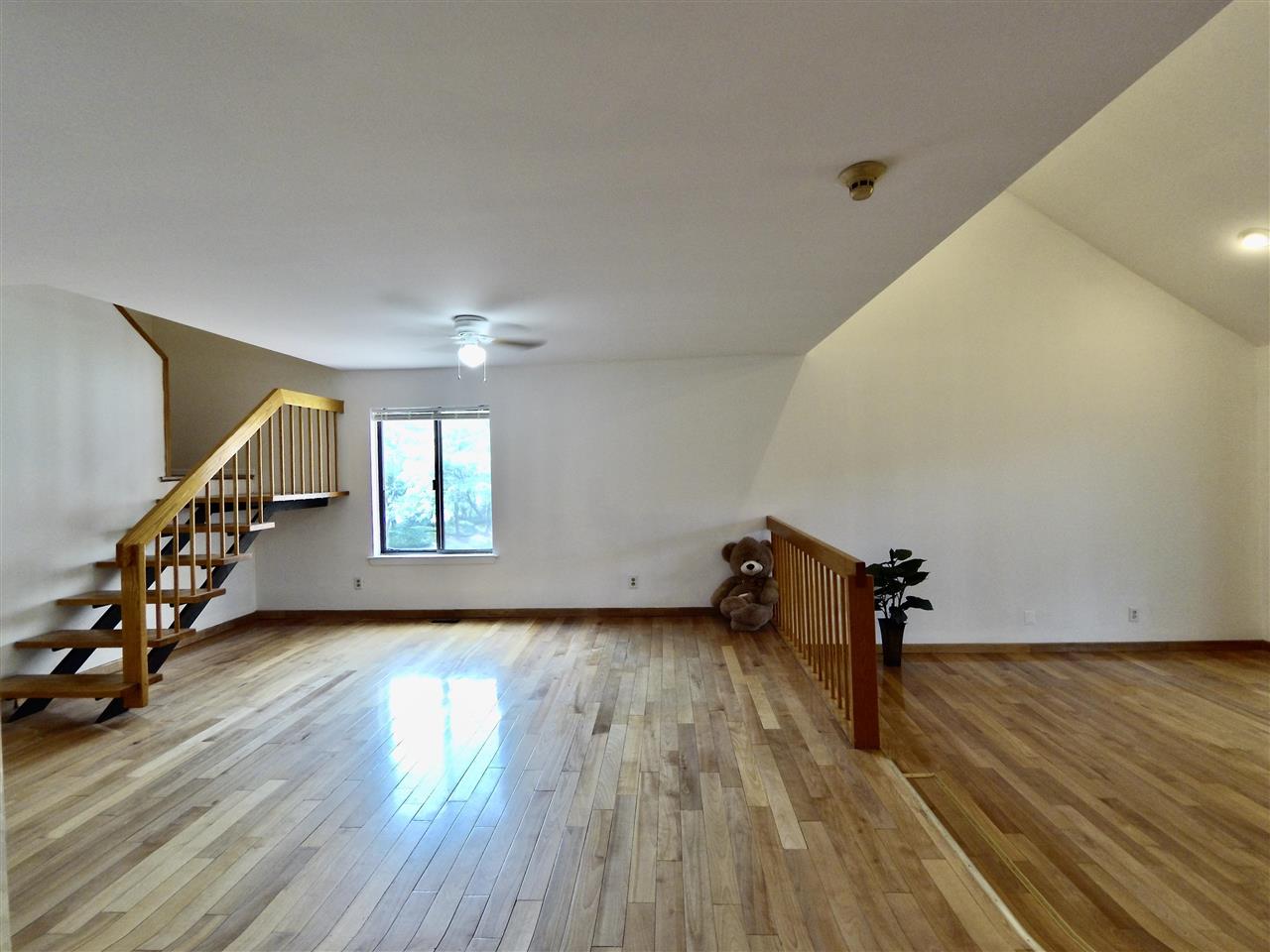 380 Whimbrel Lane, Secaucus, New Jersey image 4