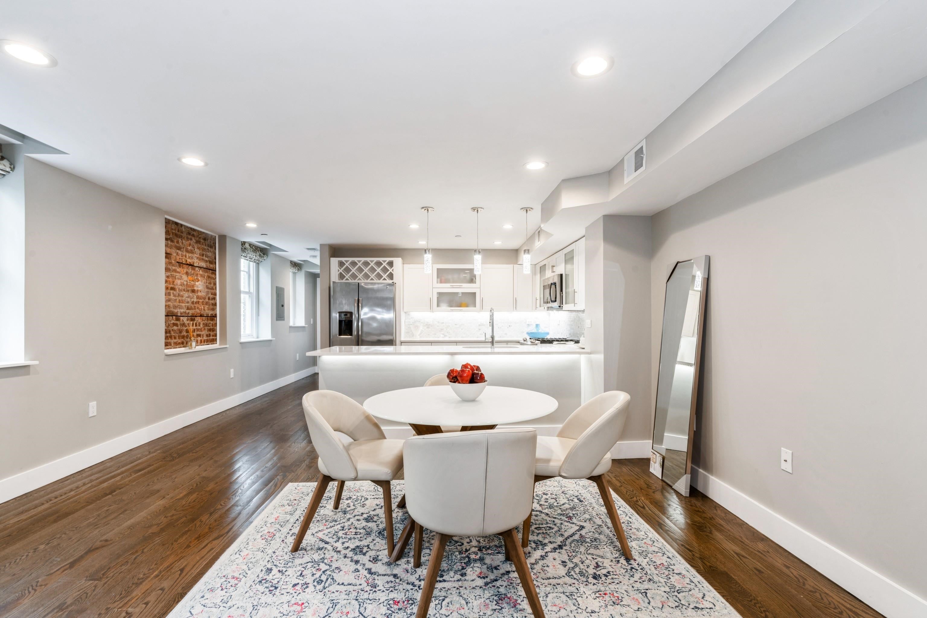 126 DELAWARE AVE 10