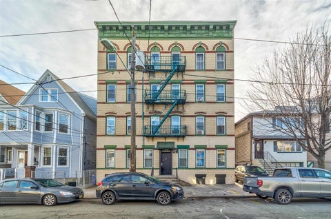 Homes For Rent - 80 West 18th St #5<br/> Hudson County, Bayonne, NJ 07002