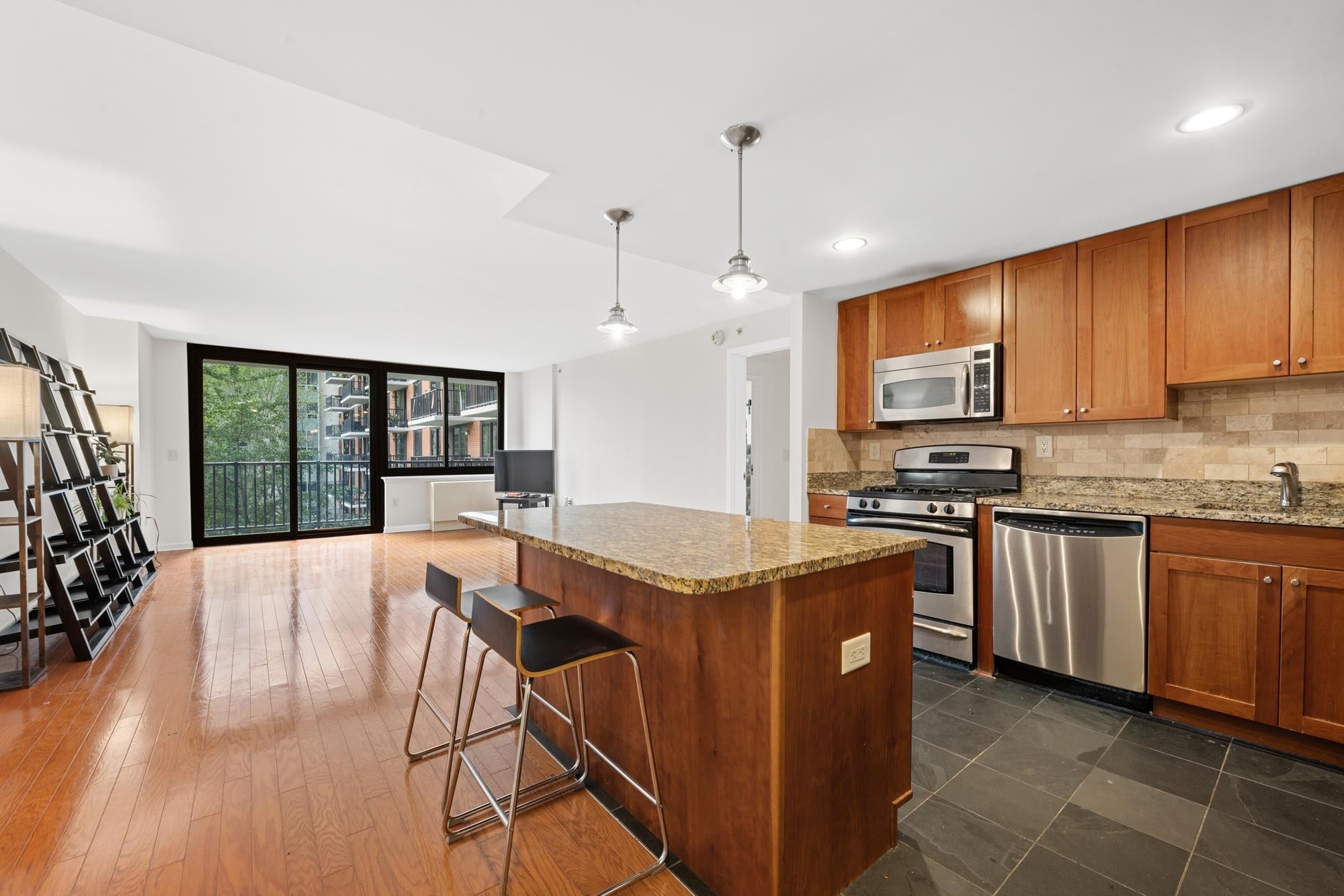 Search Homes 2 700 GROVE ST 6A