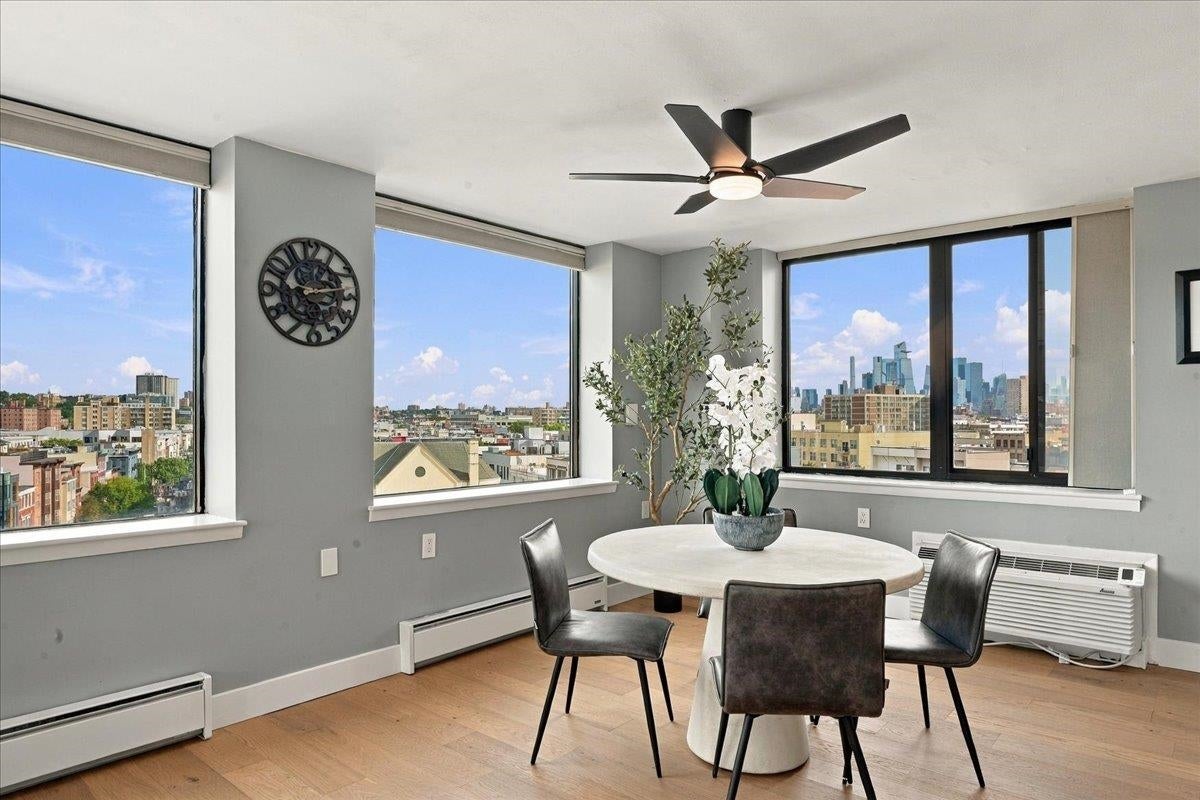 Search Homes 4 551 OBSERVER HIGHWAY 8A
