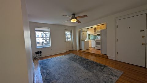 Condo For Sale - 934 Willow Ave #4<br/> Hudson County, Hoboken, NJ 07030