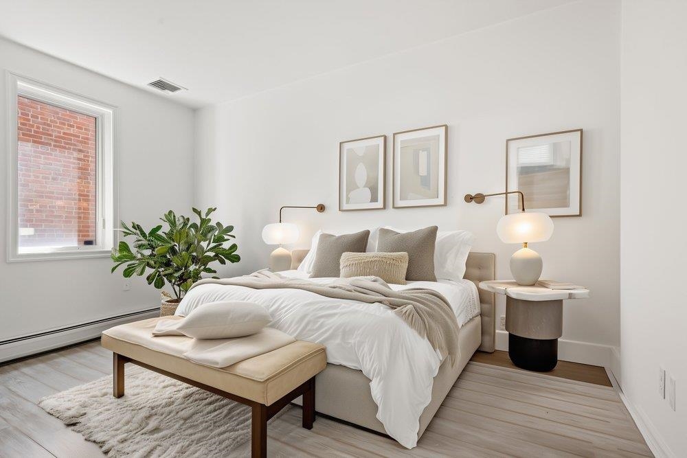 200 CHRISTOPHER COLUMBUS DR C10