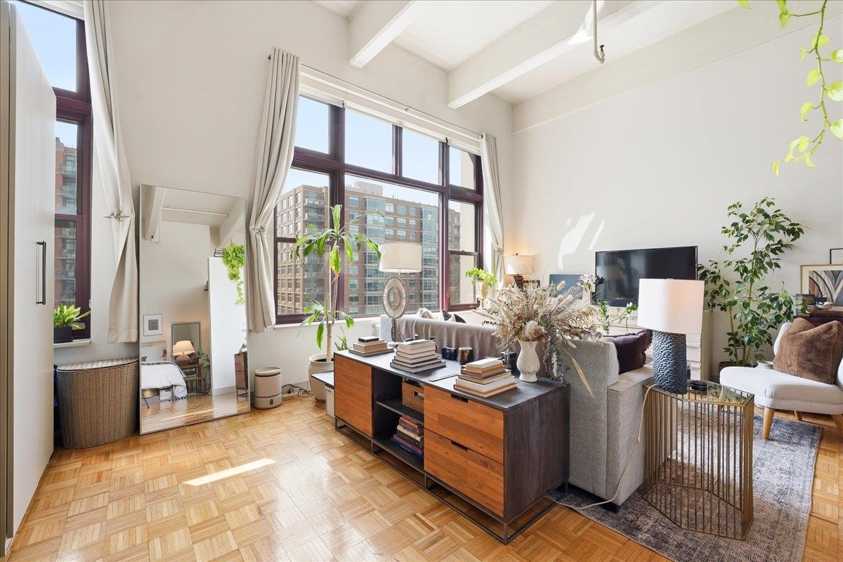 1500 WASHINGTON ST 5V