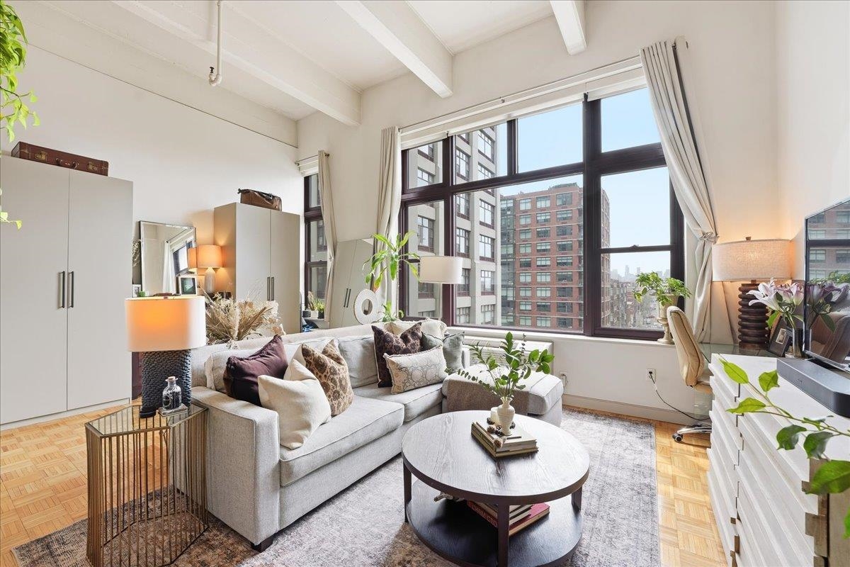 1500 WASHINGTON ST 5V