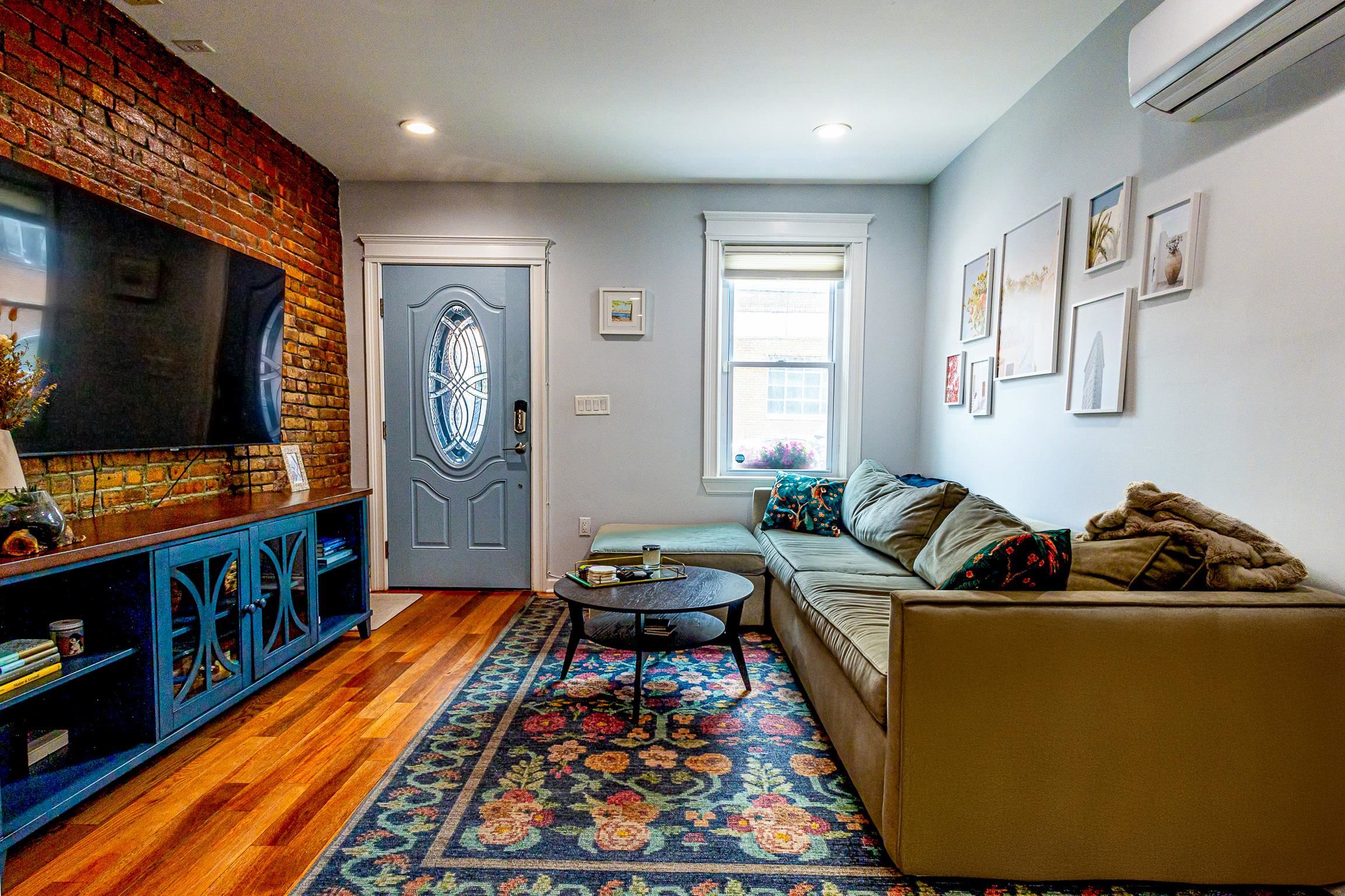 123 Willow Terrace, Hoboken, New Jersey image 1