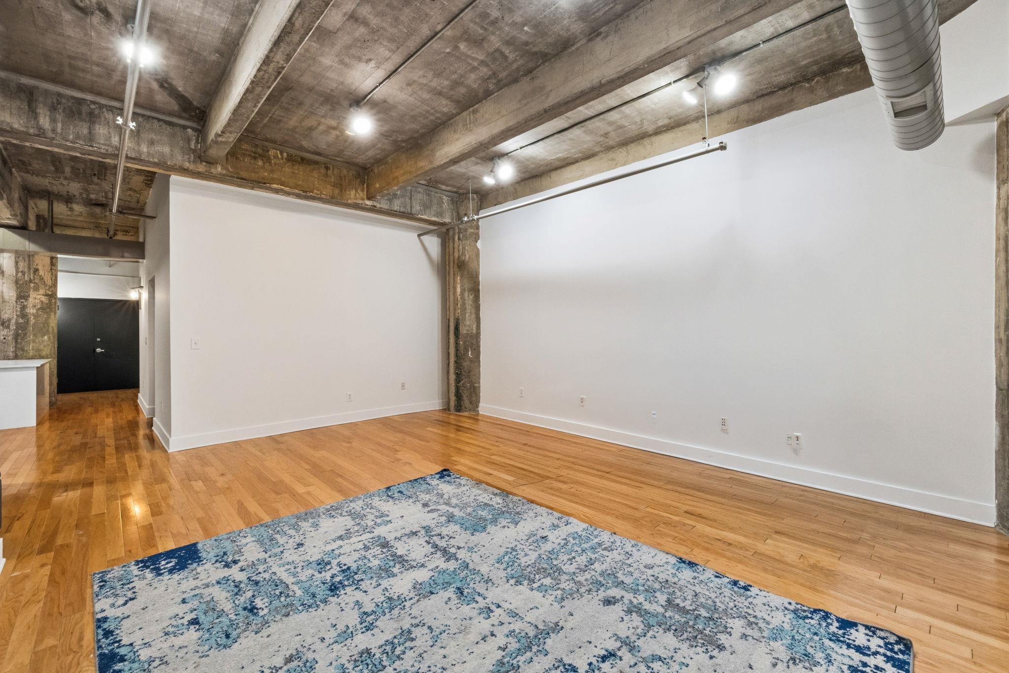 140 BAY ST 2C