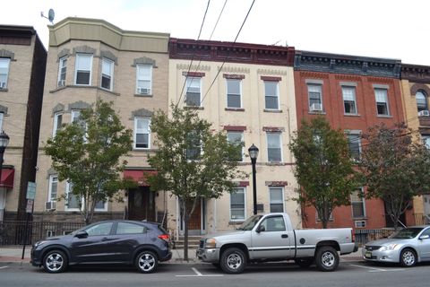 Multifamily For Sale - 2305 New York Ave<br/> Union City, NJ 07087