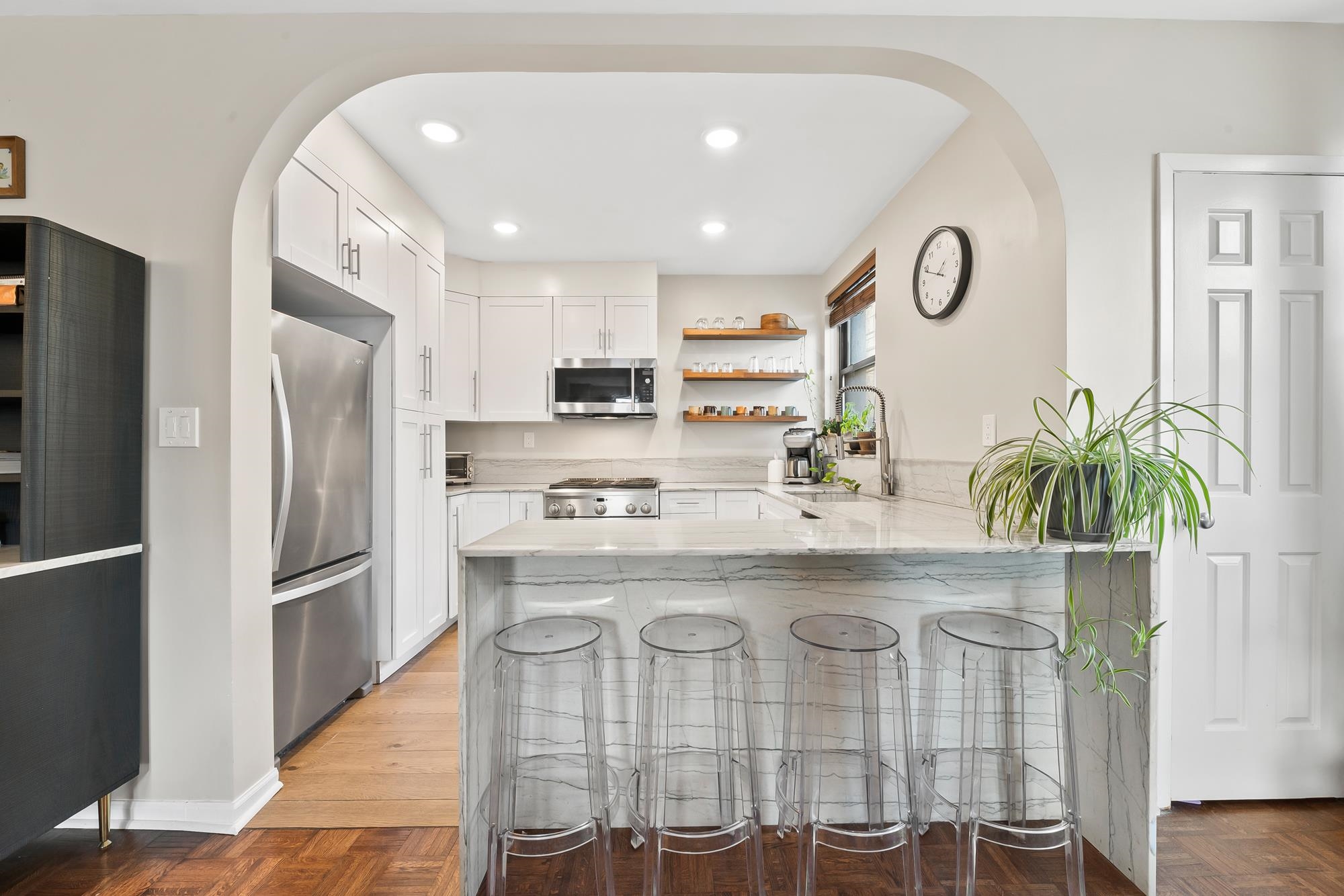 2787 KENNEDY BLVD 106