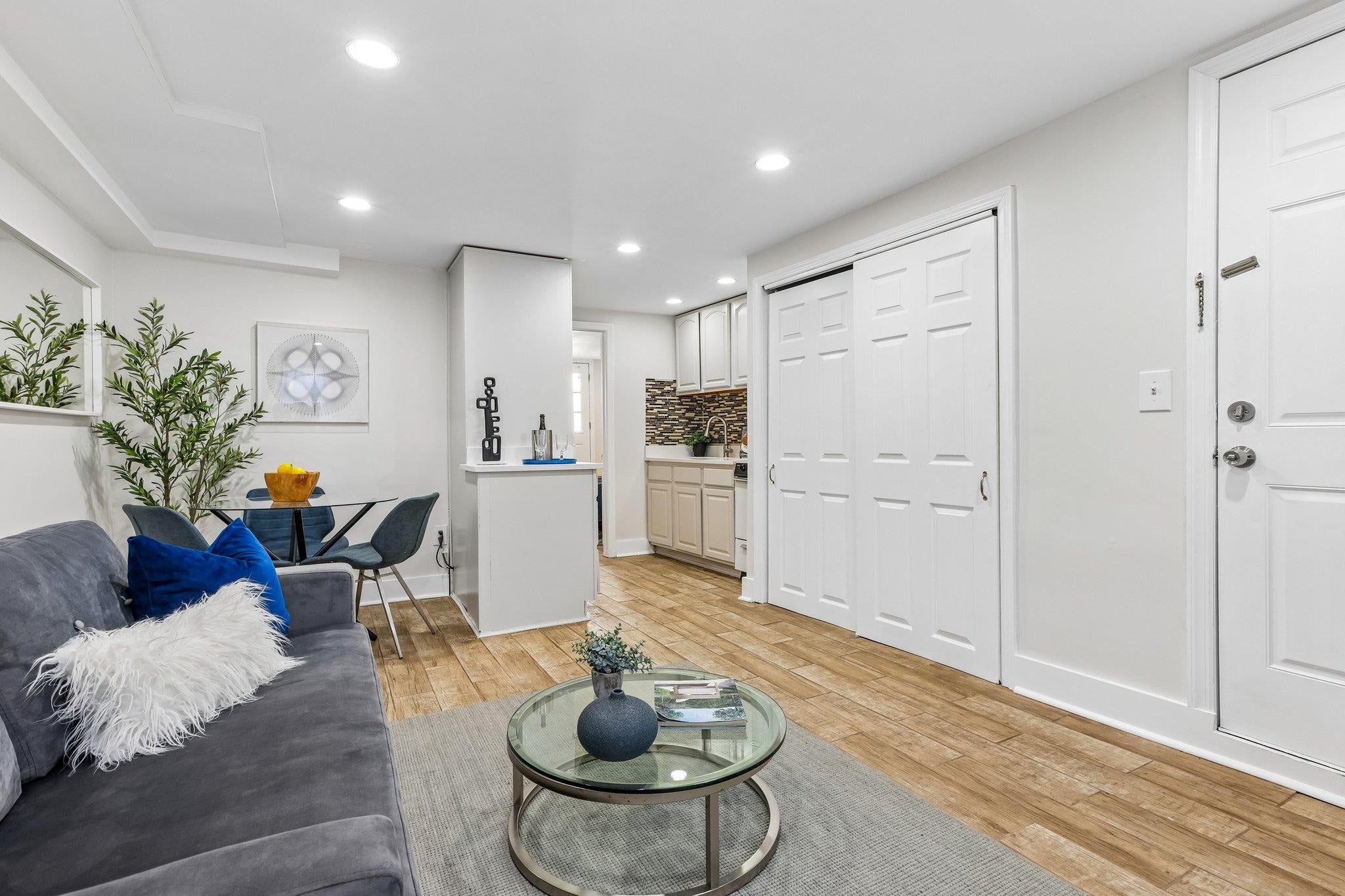 229 BRUNSWICK ST 1