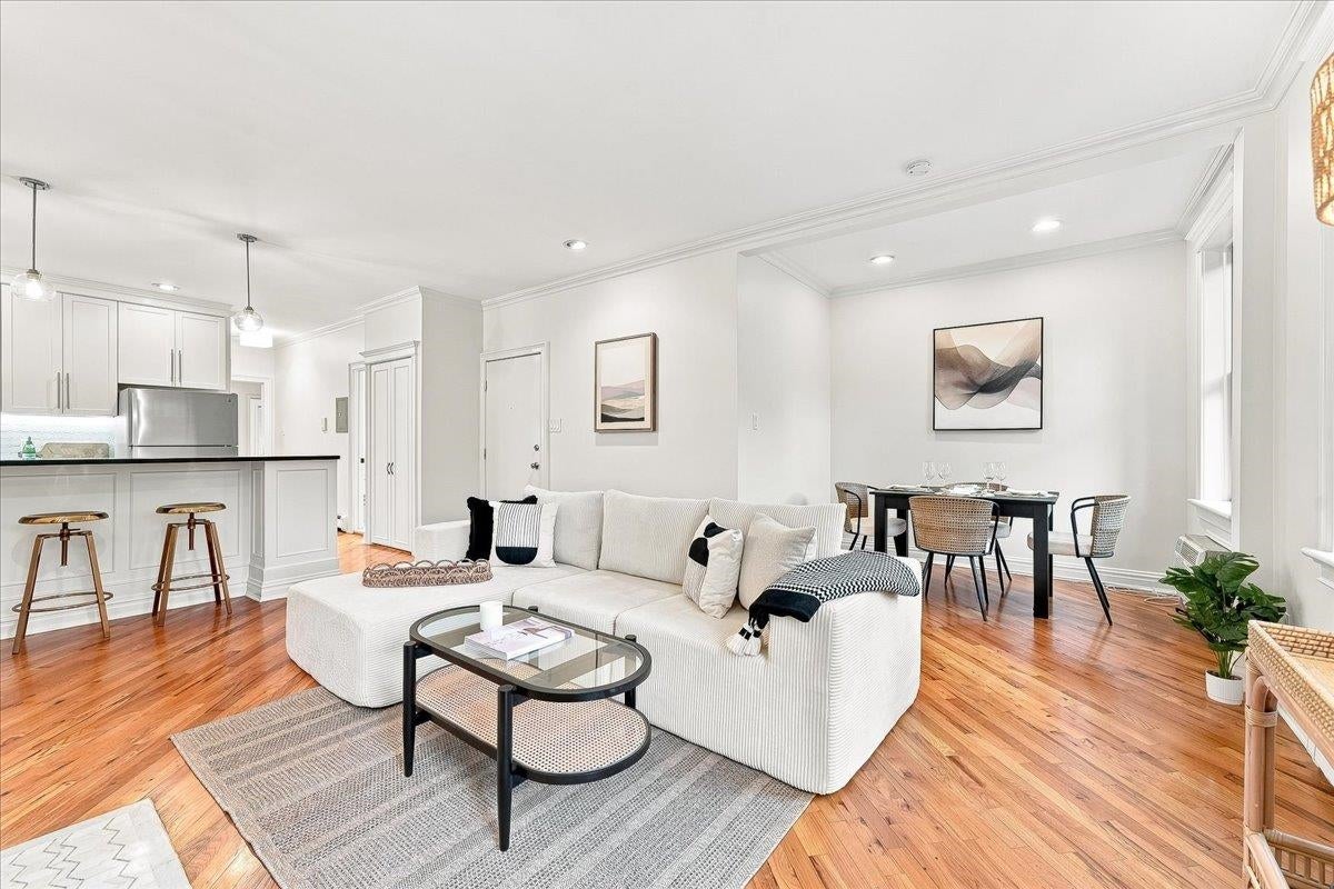 137 GARDEN ST 2