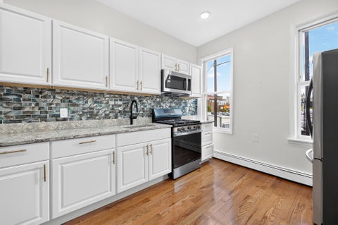 Apartment For Rent - 134 Griffith St #2<br/> Jersey City, NJ 07307