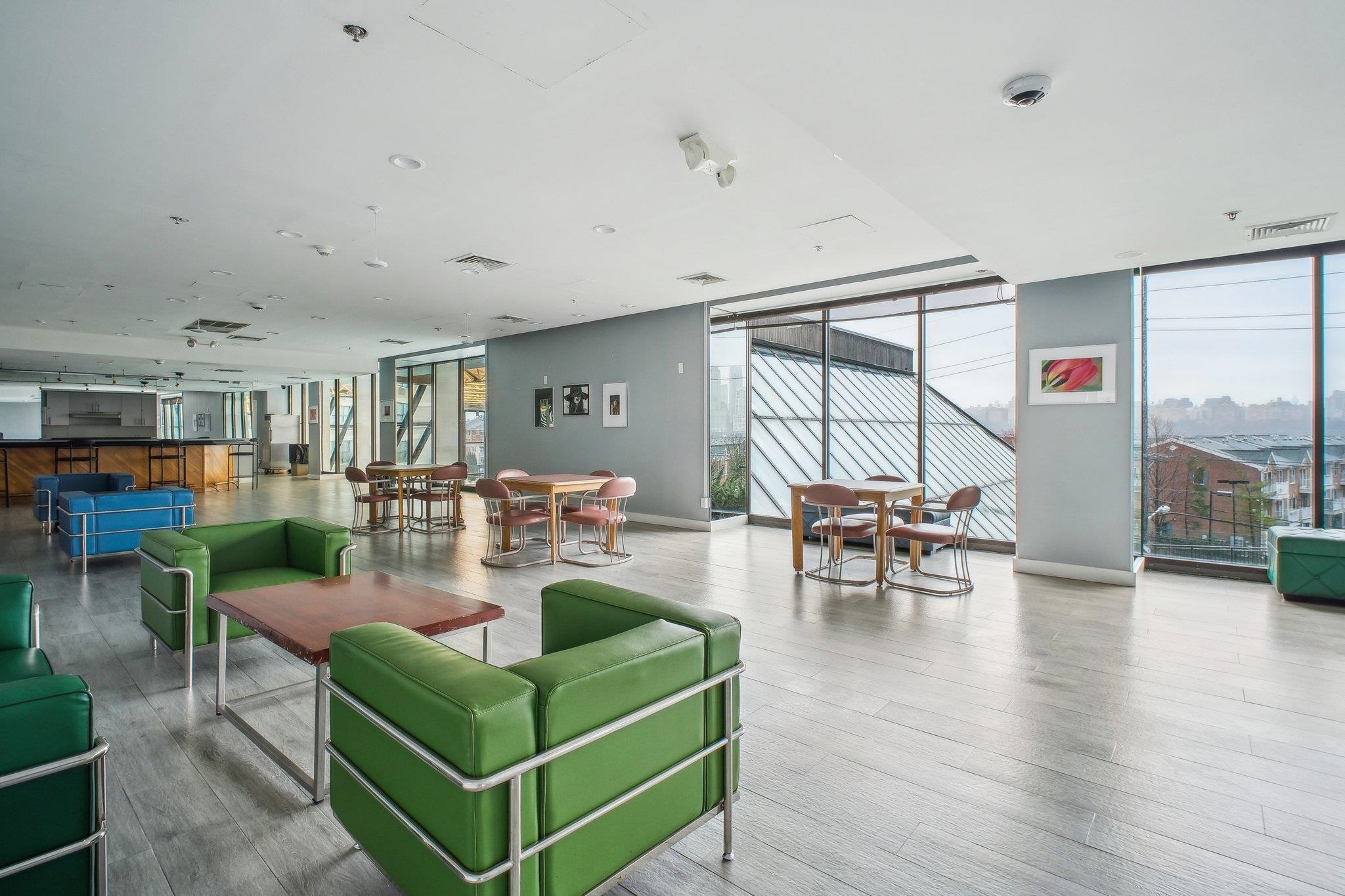 7004 Blvd East #27A, West New York, New Jersey image 31