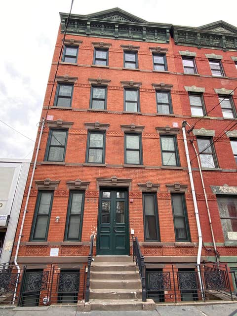 Homes For Rent - 572 Jersey Ave #1R<br/> Jersey City, NJ 07302