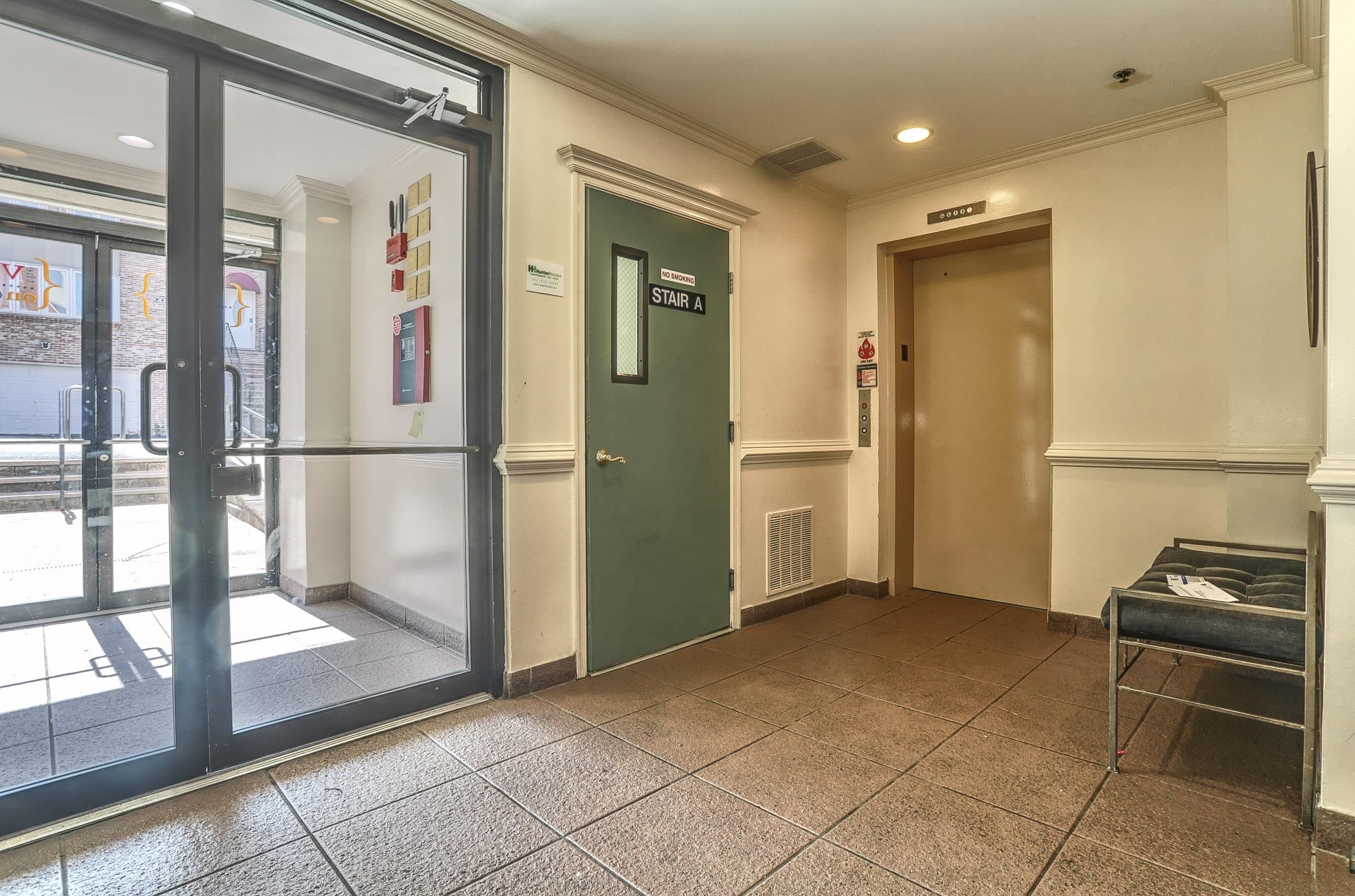 1911 GRAND AVE LL4