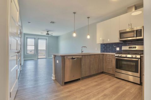 Apartment For Rent - 105 North St #408<br/> Bayonne, NJ 07002