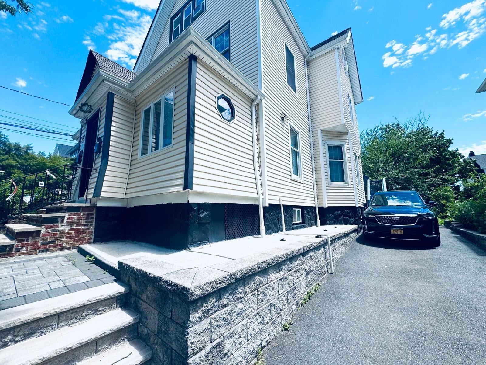 66 WASHINGTON PL