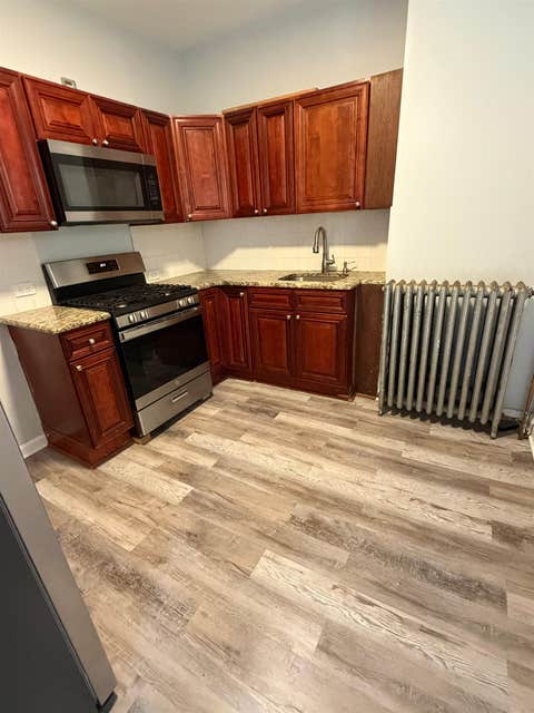 Homes For Rent - 161 Zabriskie St #1  G<br/> Jersey City, NJ 07307