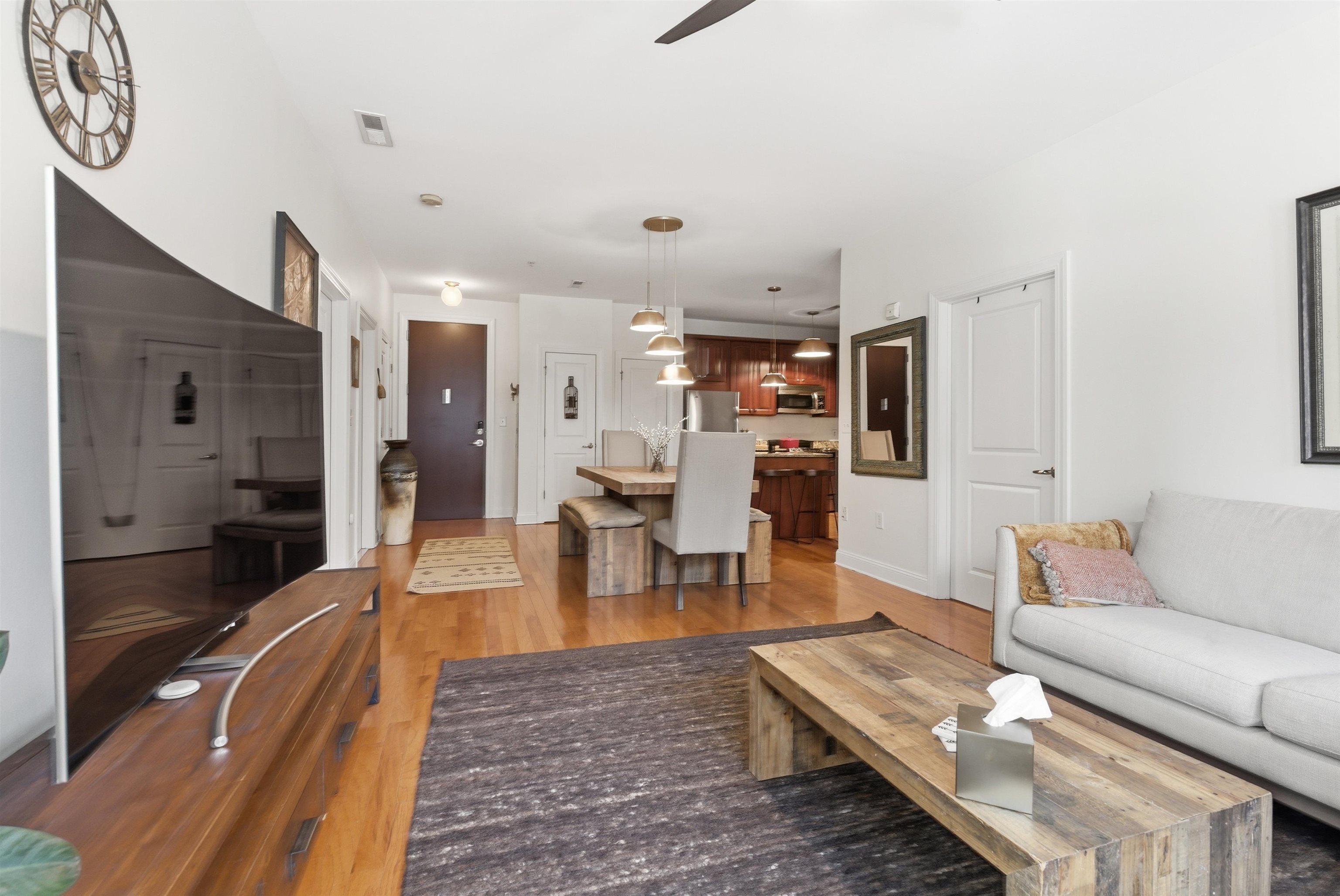 20 AVENUE AT PORT IMPERIAL 106