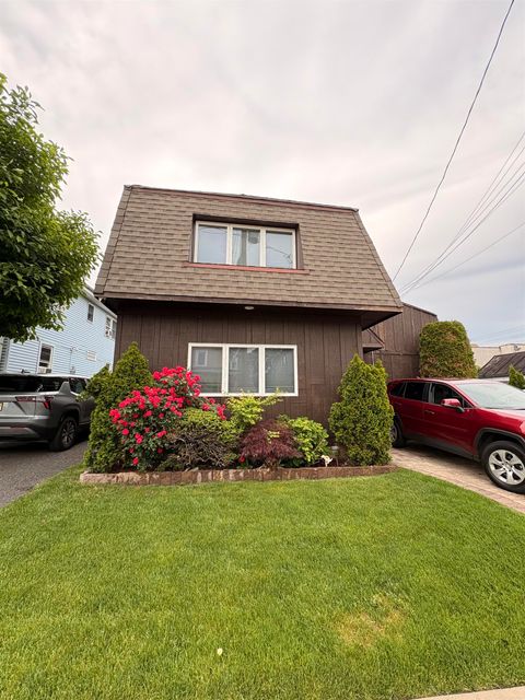 Multifamily For Rent - 32 Franklin St #2<br/> Hackensack, NJ 07601