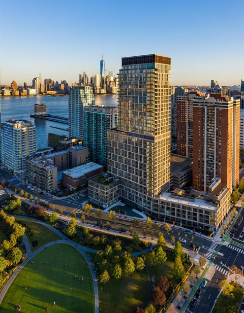 Condo For Sale - 75 Park Lane South #2107<br/> Hudson County, Jersey City, NJ 07310