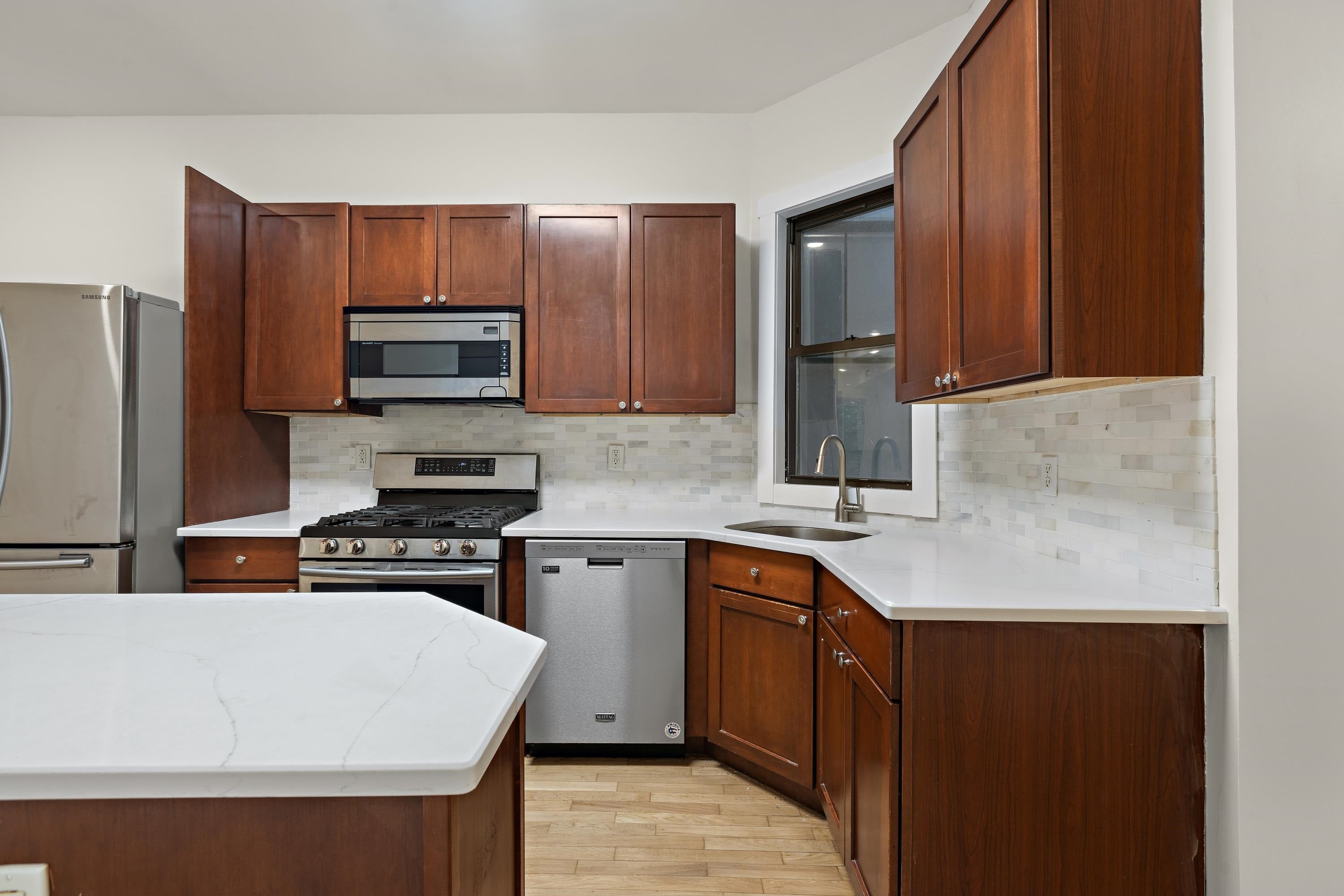 340 PAVONIA AVE 102