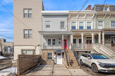 Multifamily For Sale - 961 Summit Ave<br/> Jersey City, NJ 07307