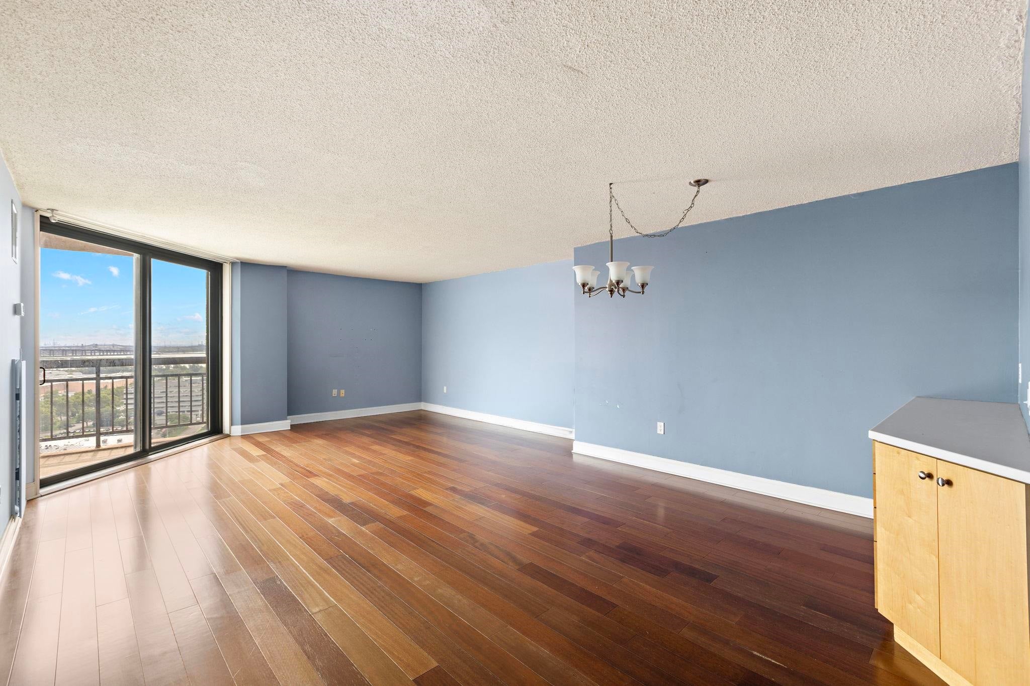 2032 HARMON COVE TOWER 2032