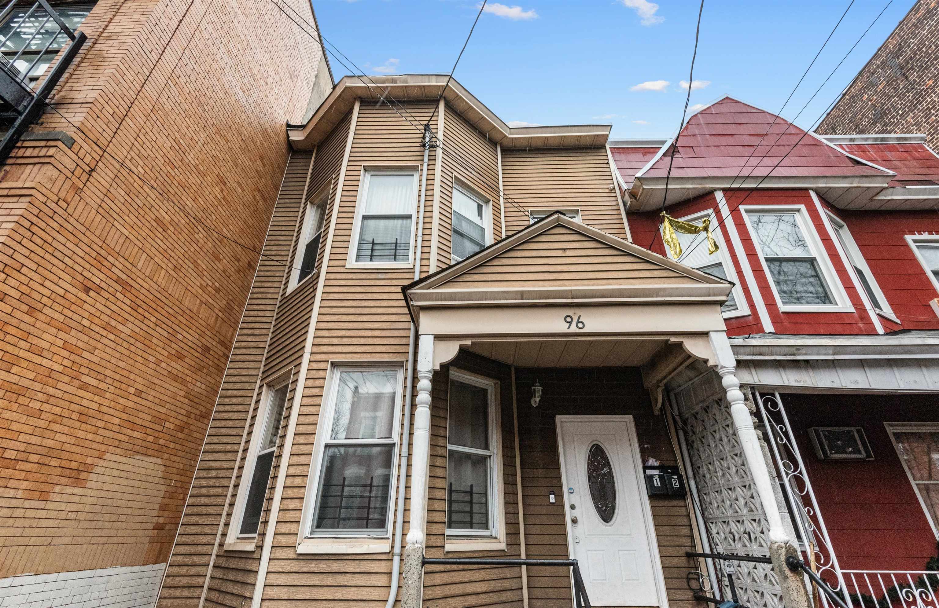 96 HARMON ST