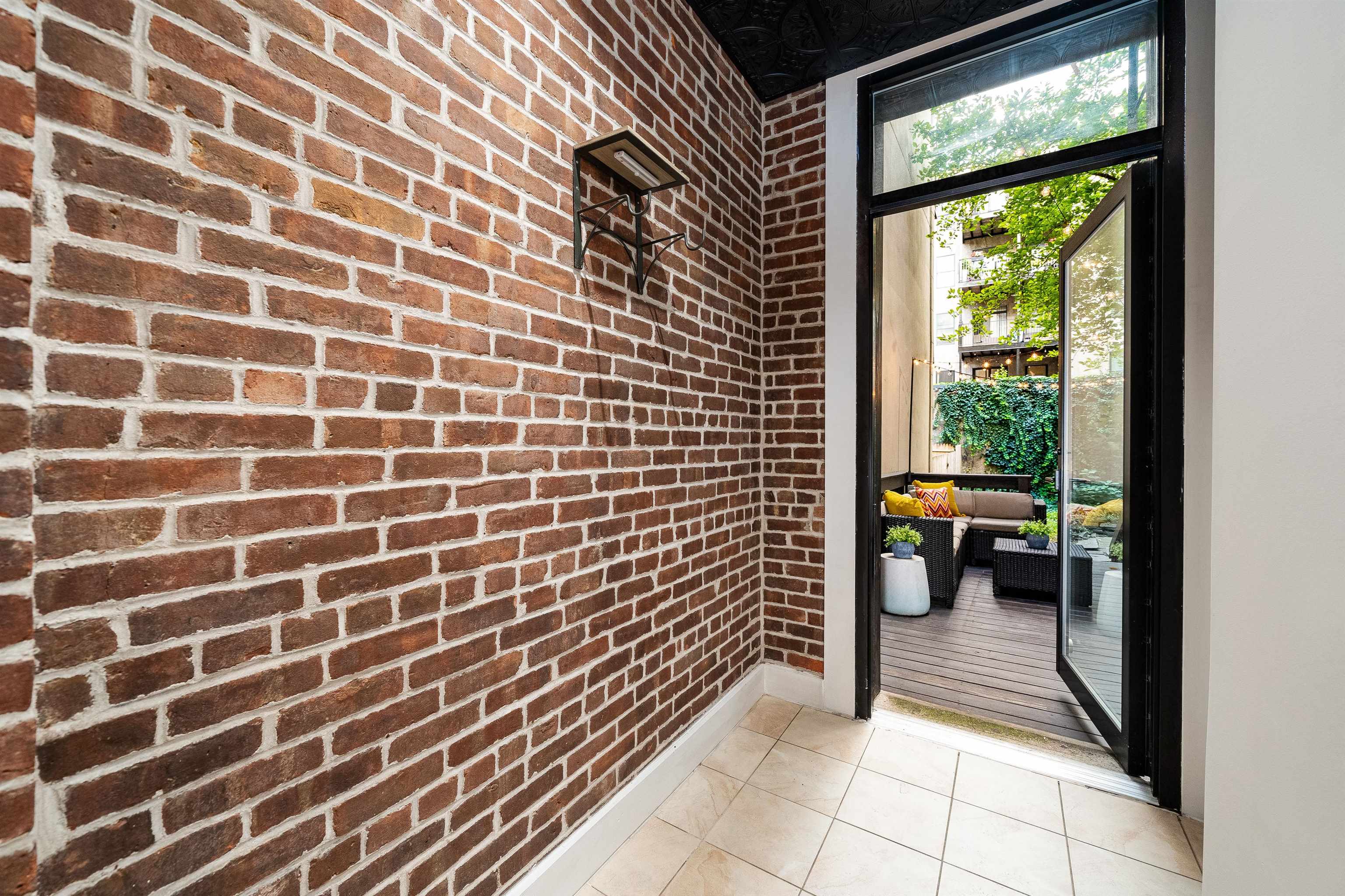 417 Adams St #APT 1L, Hoboken, New Jersey image 3