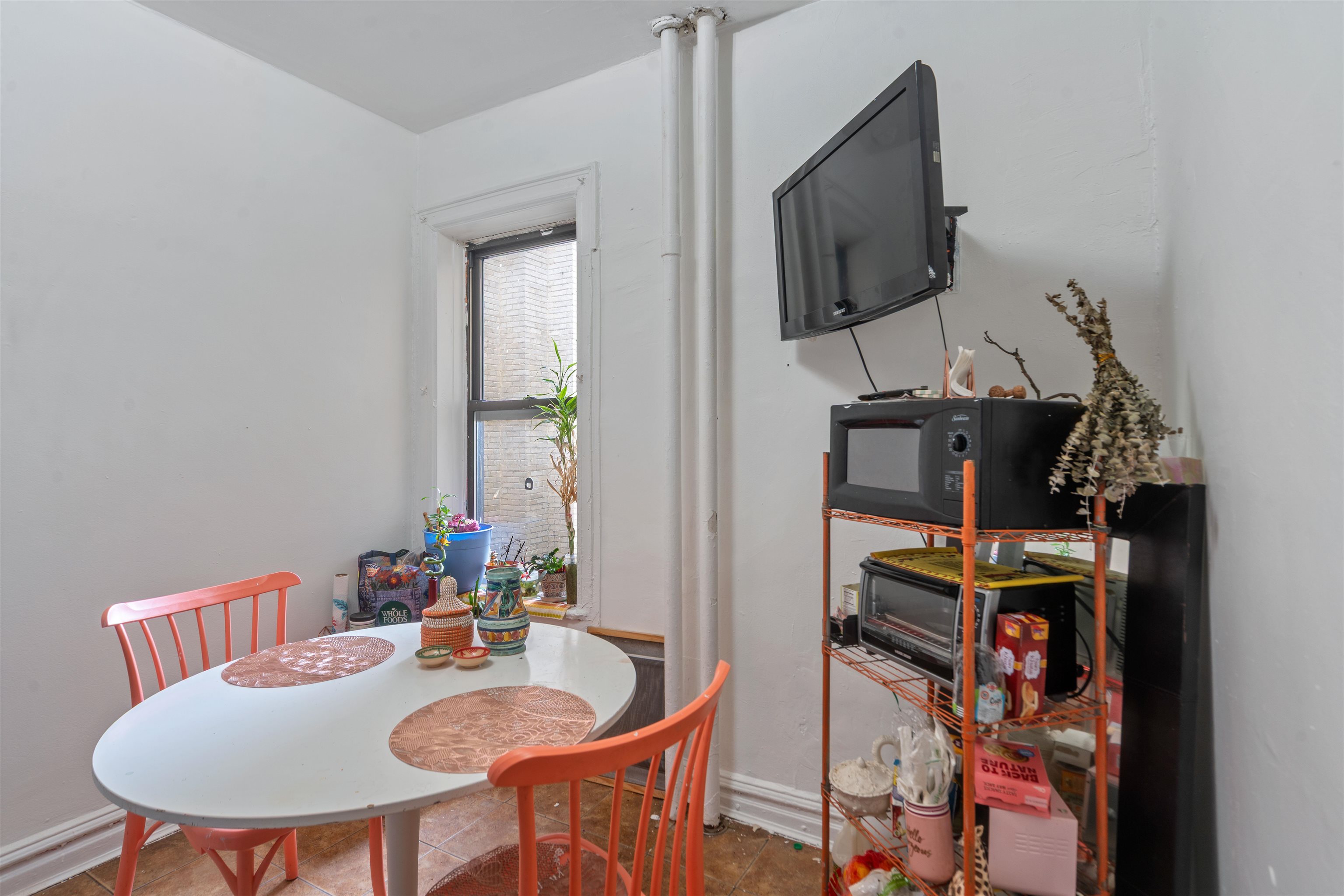 270 HARRISON AVE A-209