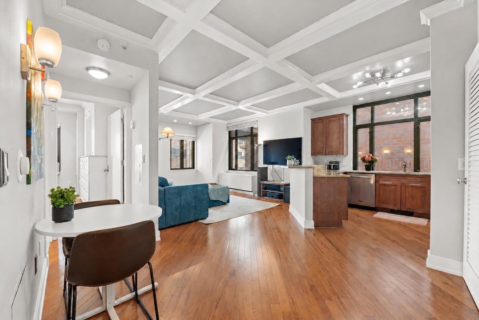 105 GREENE ST 604