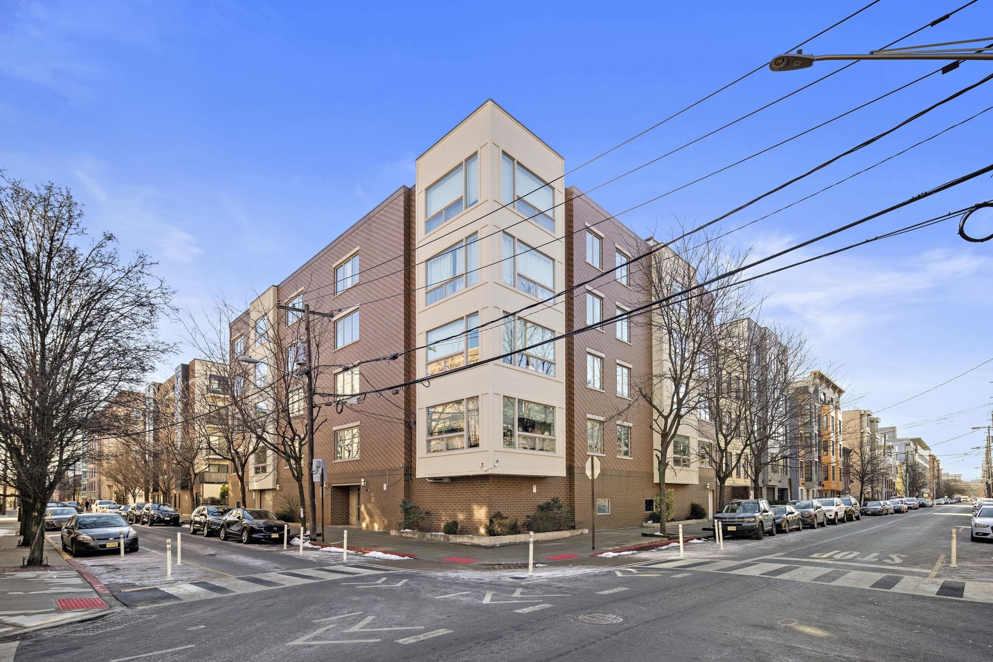 635 6th St #4A, Hoboken, New Jersey image 1