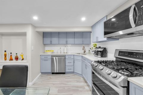 4319 DURHAM AVE North Bergen NJ 07047