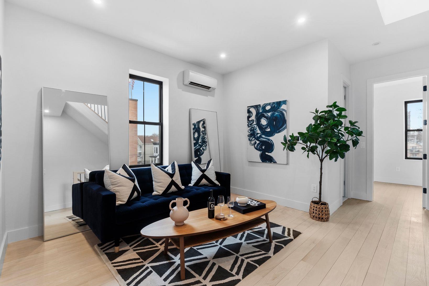 81 Astor Pl, Jersey City, New Jersey image 28
