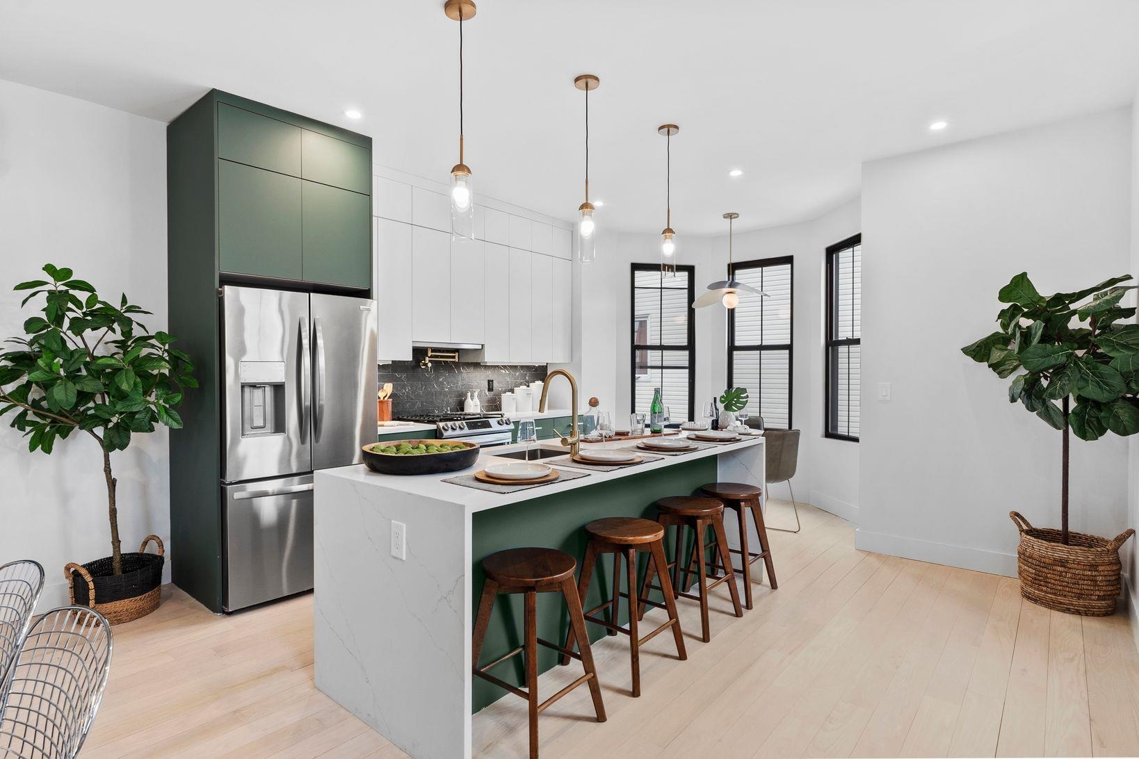 81 Astor Pl, Jersey City, New Jersey image 10