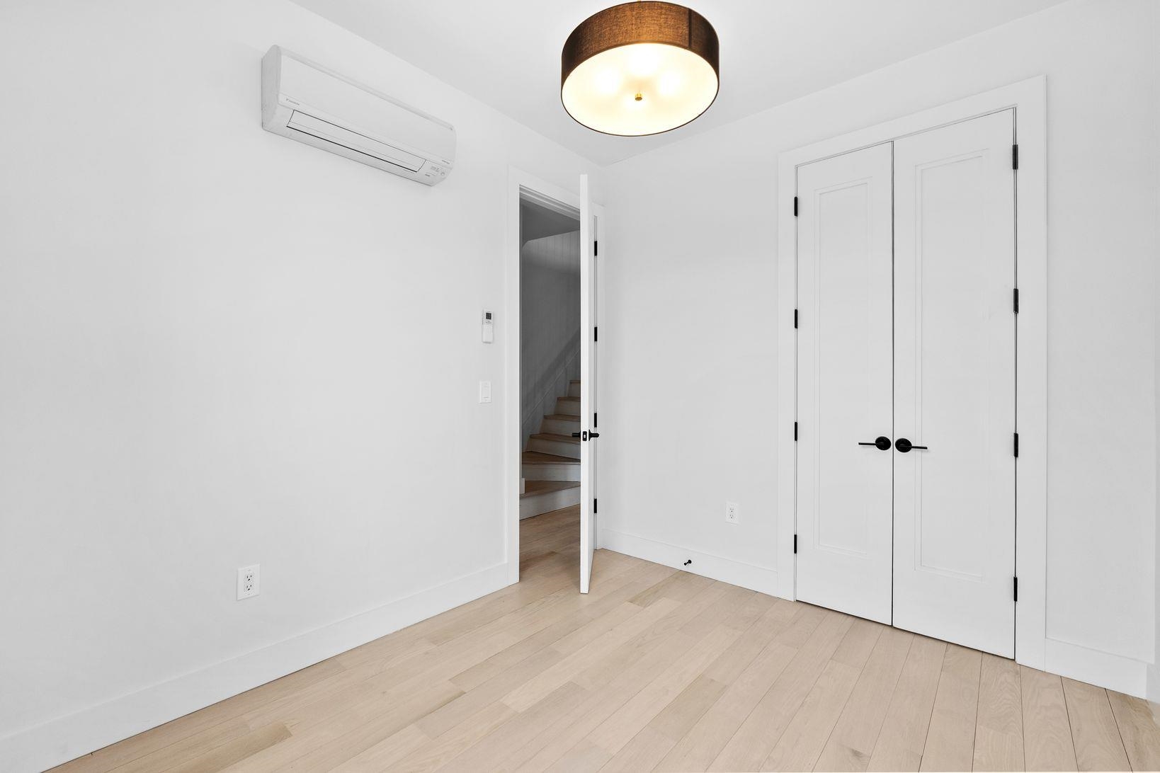 81 Astor Pl, Jersey City, New Jersey image 18