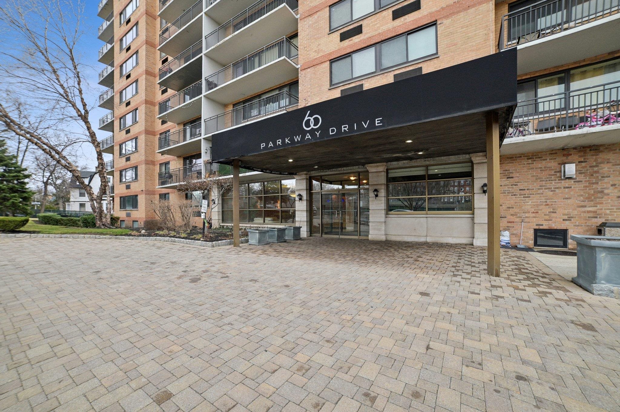60 Parkway Dr #10F, East Orange, New Jersey image 1