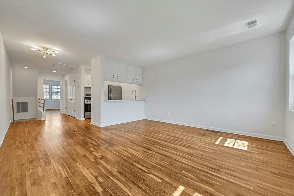 456 9TH ST 26