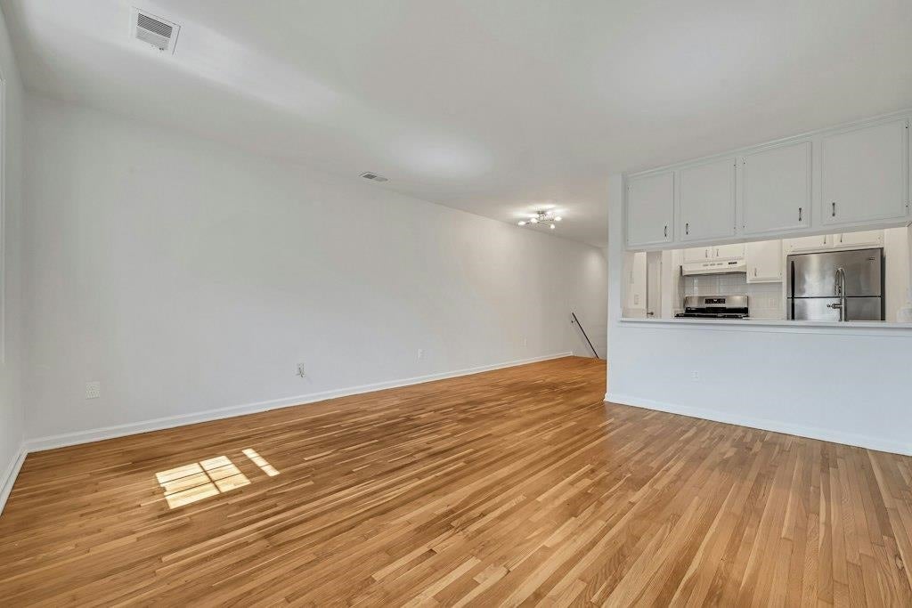456 9TH ST 26