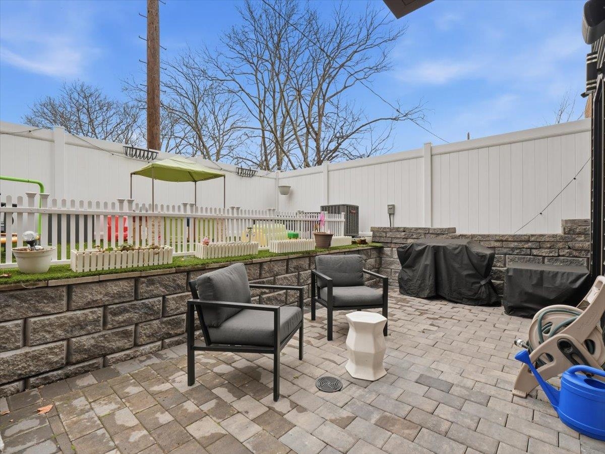 19 EASTERN PARKWAY 1