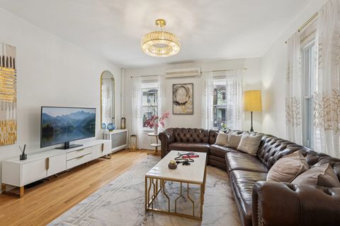 Homes For Sale - 31 47th St<br/> Weehawken, NJ 07086