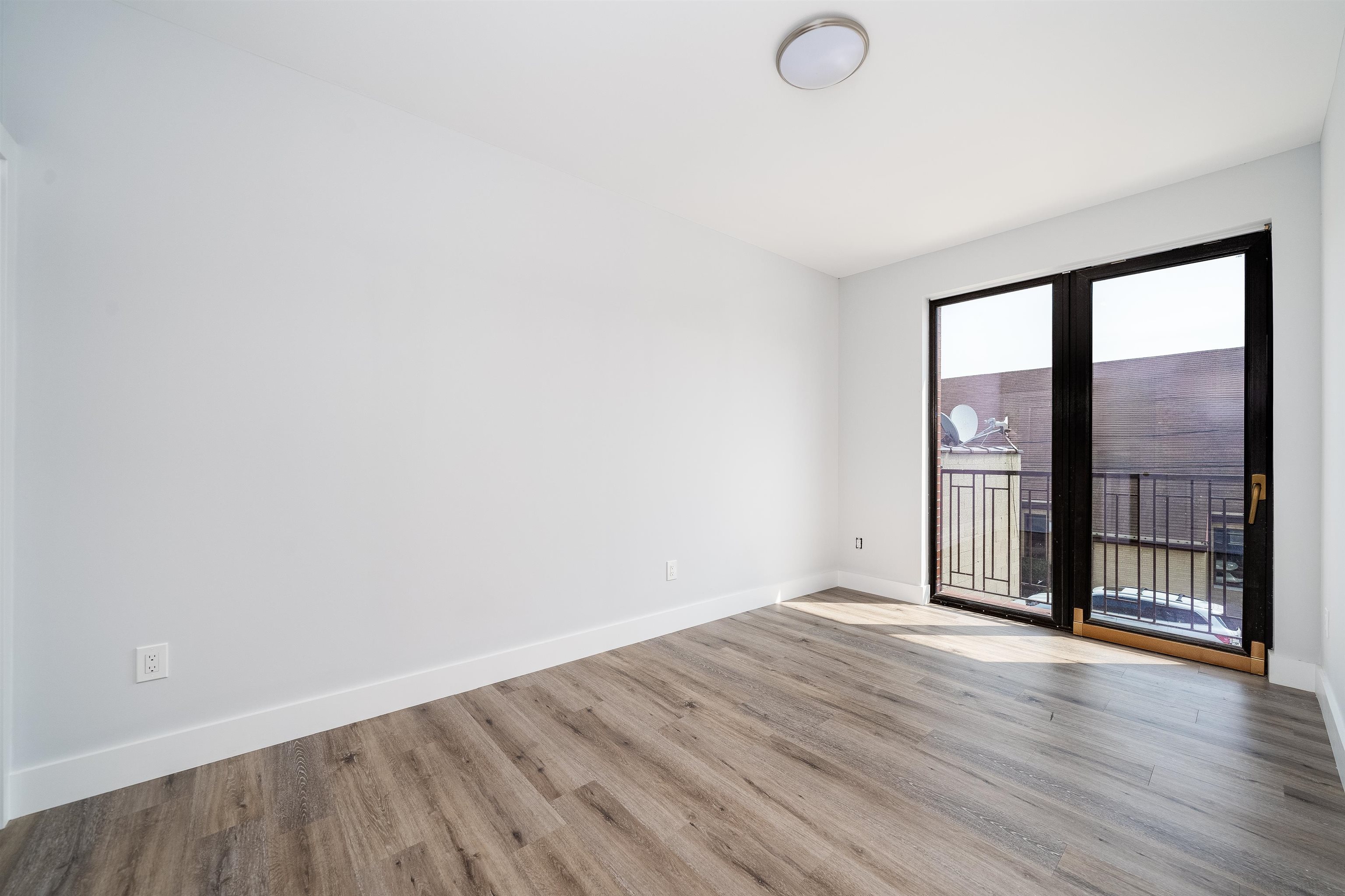 502 BROADWAY
