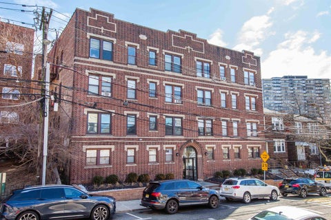 Condo For Rent - 6114 Highland Pl #1B<br/> West New York, NJ 07093