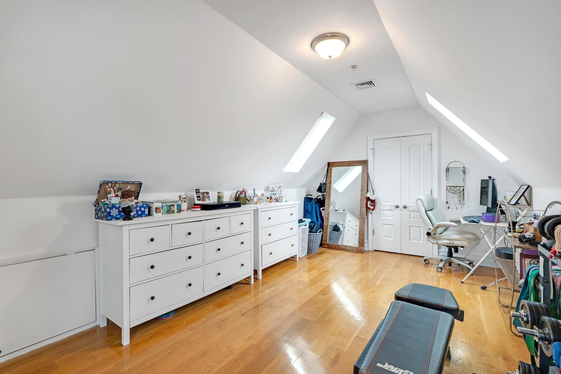 827 Bloomfield St #300, Hoboken, New Jersey image 18