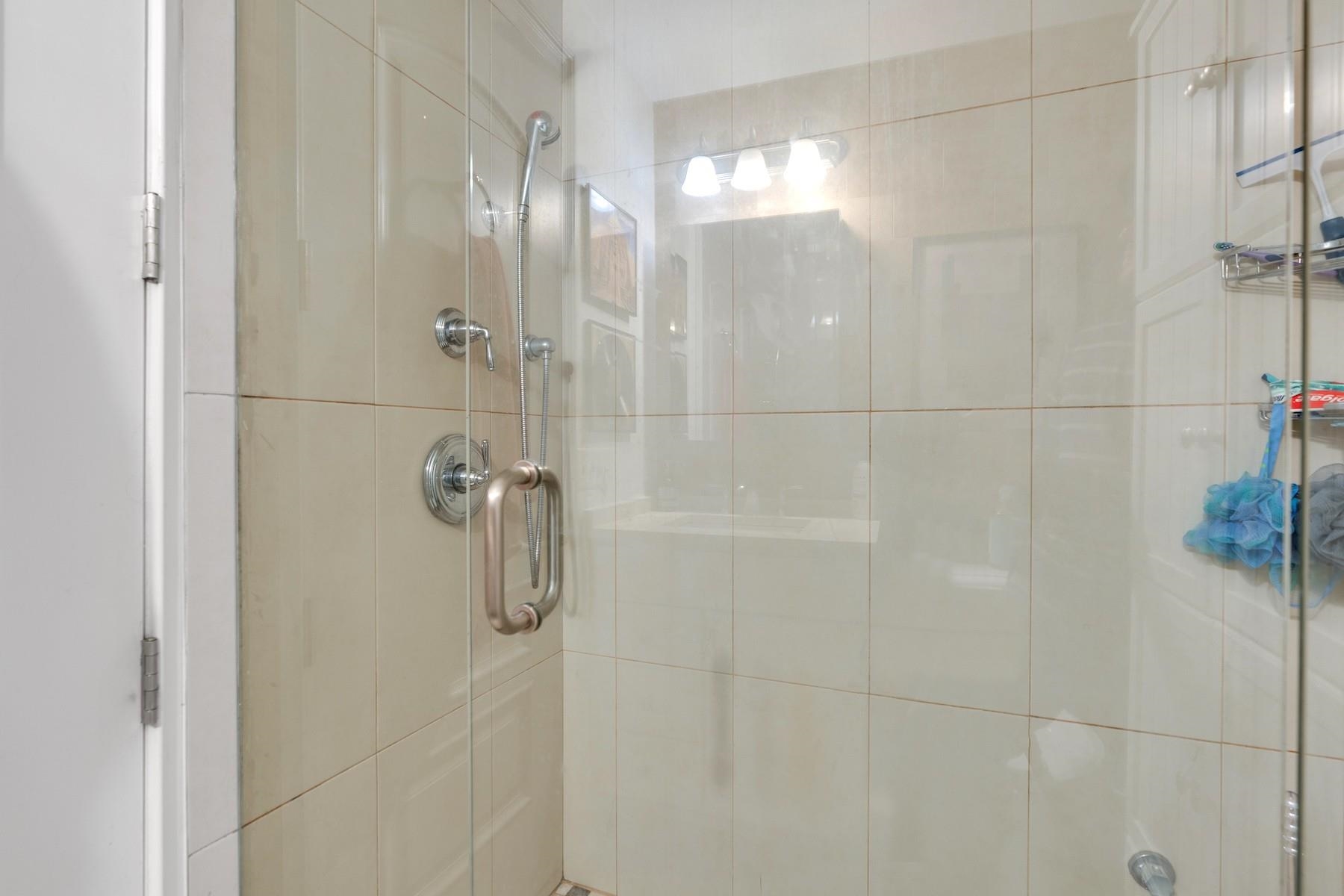 827 Bloomfield St #300, Hoboken, New Jersey image 20